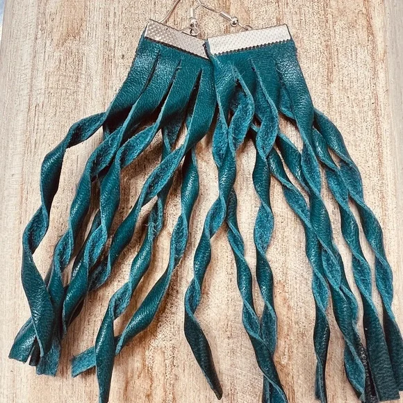 Fringe earrings, turquoise, Western boho fashion, Summer date night accessories - Picture 4 of 5